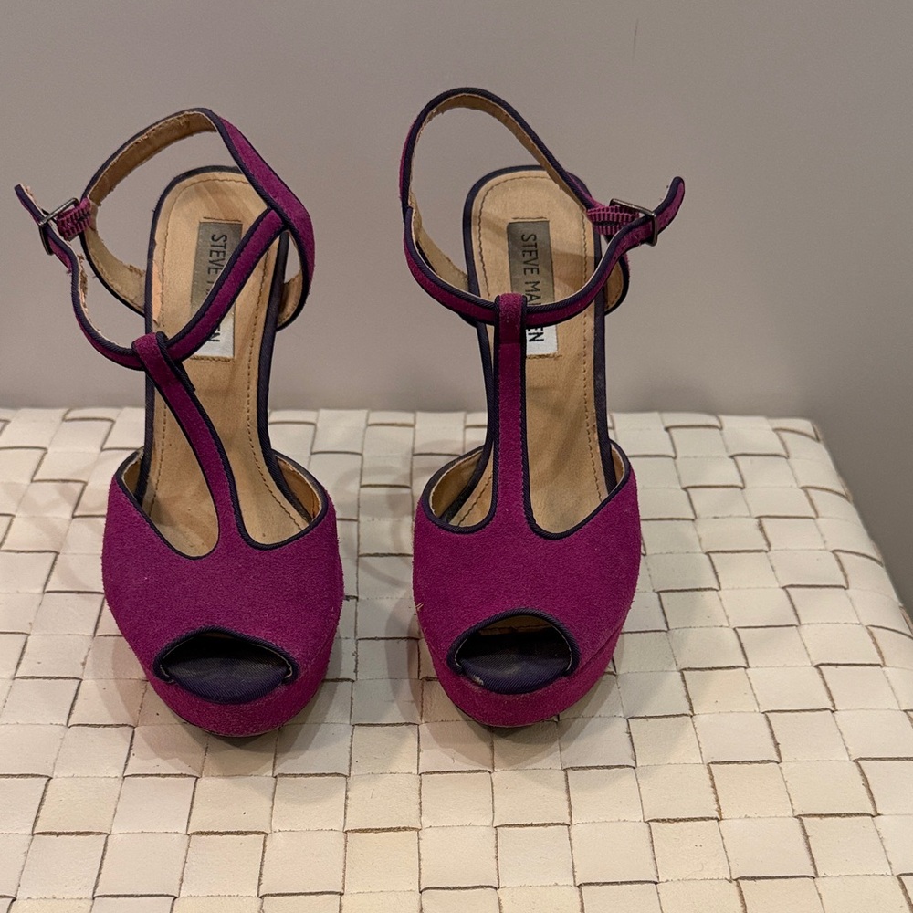 Steve Madden Magenta Platform Heels